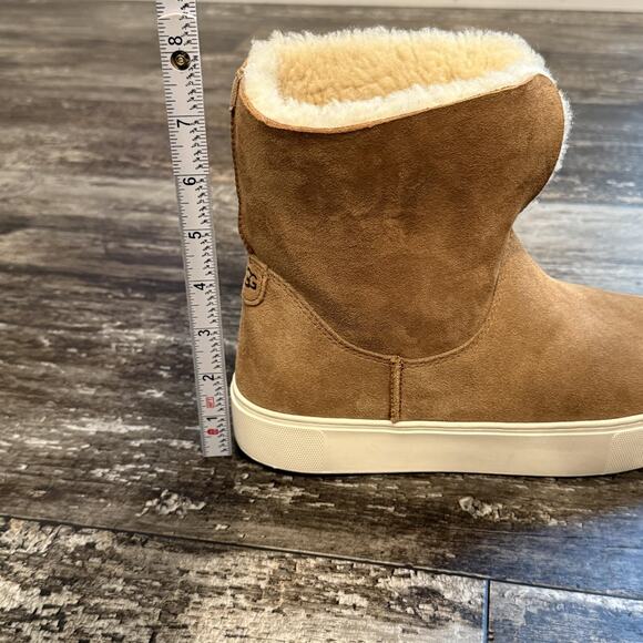 UGG Boots Womens Size 8 Brown Neumel Platform Shearling Lined Suede Winter Shoes - Picture 13 of 14